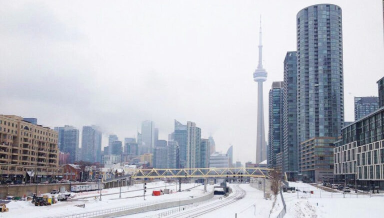 Winter weather travel advisory is in effect for Toronto Friday morning (December 6)
