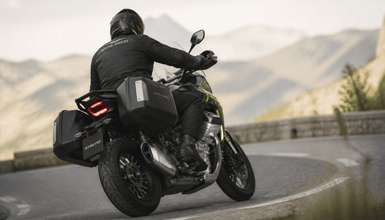 moto guzzi stelvio