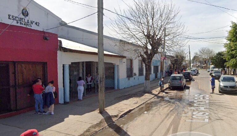 En este momento estás viendo Quilmes: tras el violento robo a una docente reclaman más seguridad