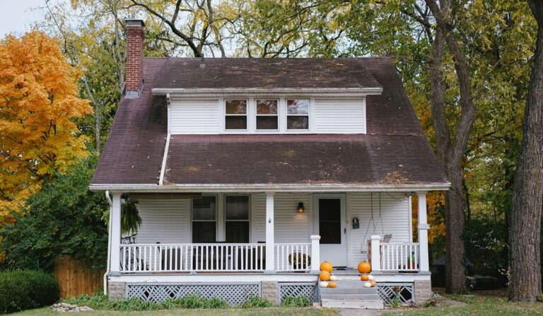 Is It Right for You to Sell to a We Buy Houses for Cash Company?