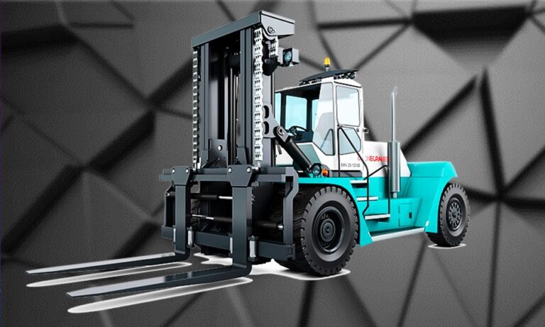 EMPILHADEIRA KOMATSU DISPONÍVEL PARA LOCAÇÃO E MANUTENÇÃO