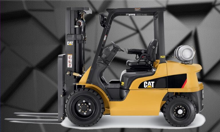 Empilhadeira CAT (Caterpillar) disponível para locação e manutenção