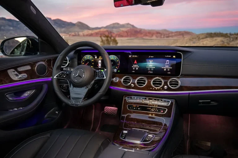 Photos tableau de bord mercedes classe E - Réserver