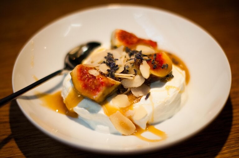 Comvita_GetSticky Yoghurt with Manuka Honey