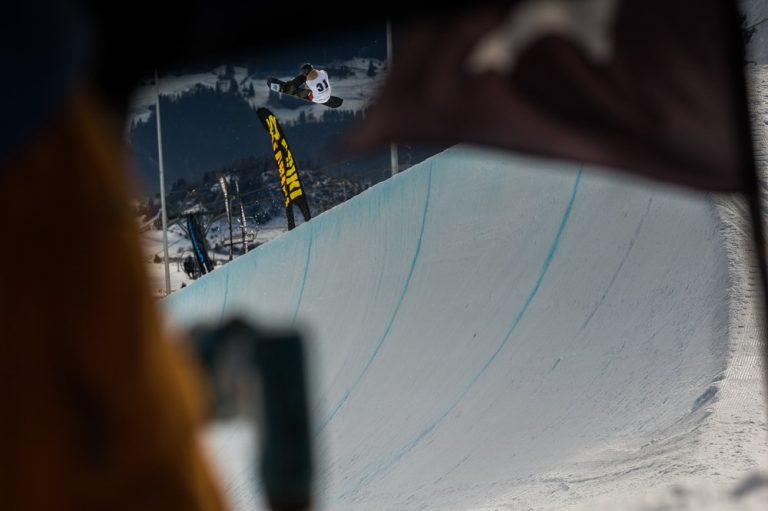 Tit Stante and Thalie Larochaix win the Iceripper Rookie Fest in Laax