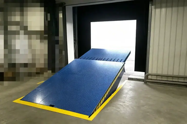 B2B engineering guide on preventing hydraulic dock leveler oil leaks, covering seal degradation, overpressure, inverted cylinder engineering, and preventive maintenance schedules.