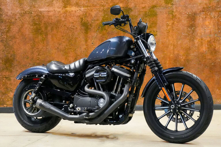 2014 HARLEY DAVIDSON SPORTSTER IRON 883