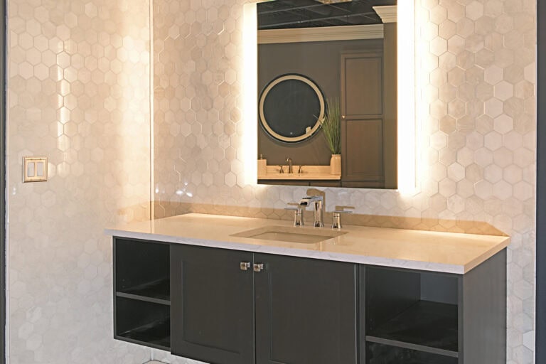 FLOATING BATHROOM VANITY