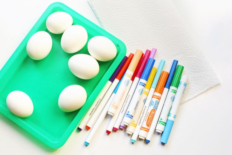 tye dye eggs