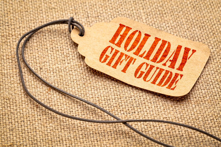Read more about the article Holiday Gift Guide: 8 Perfect Picks for Your Favorite Mountaineer!