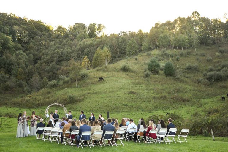 Read more about the article How to Plan an Intimate Summer Wedding in Just 5 Months at White Fence Farm!