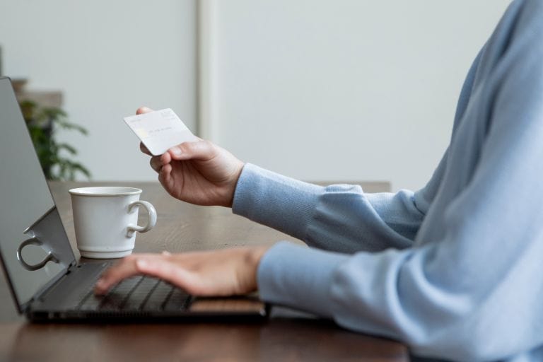 クレカの年会費についてよくある質問