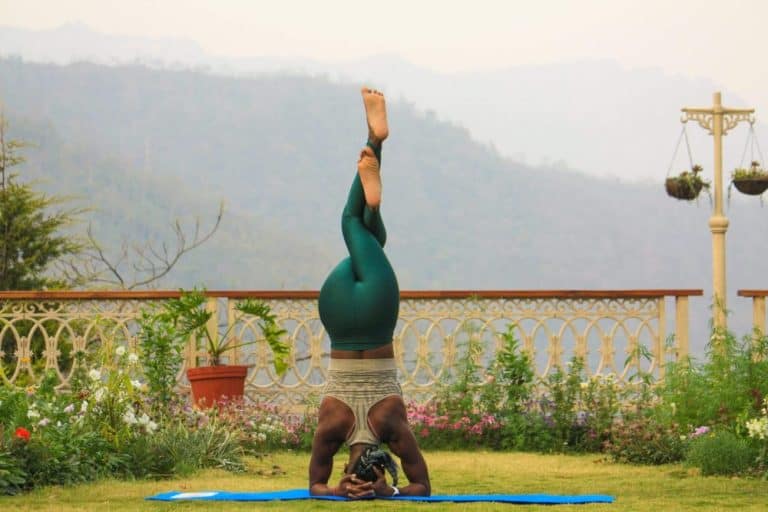 Hatha and Vinyasa yoga - what are the differences and which one is best for you? 1 38 benefits of yoga