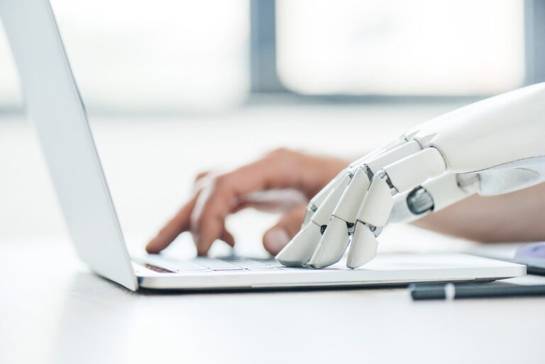 voicebot i chatboty obraz 1-min