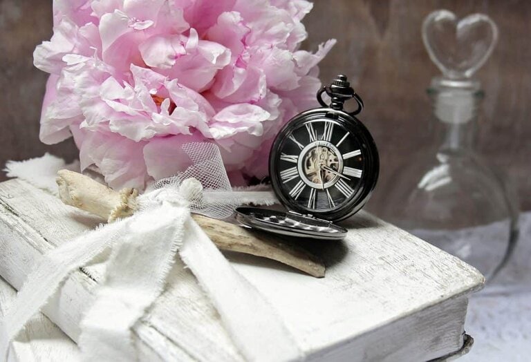 Top time-management tips from life and business coach Wendy Tomlinson.