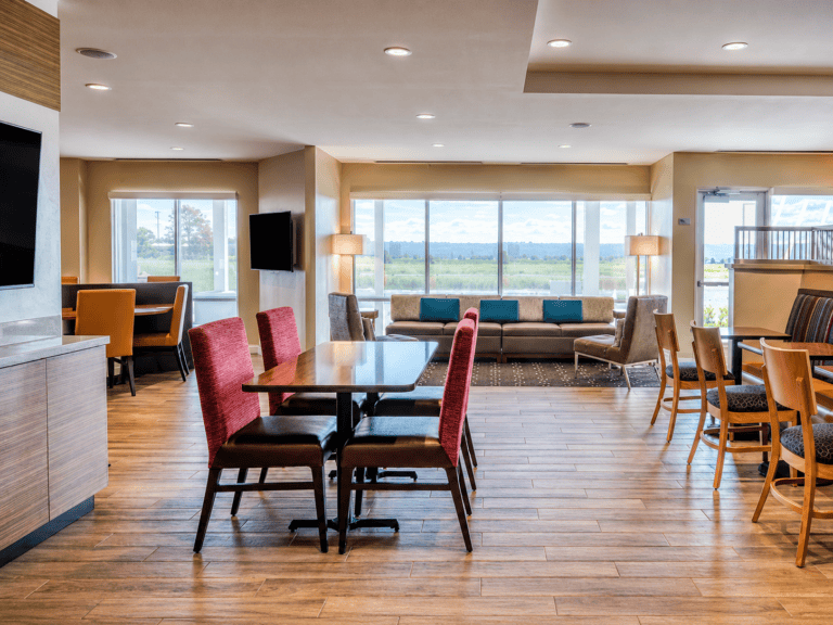TownePlace Suites Hotel dining area