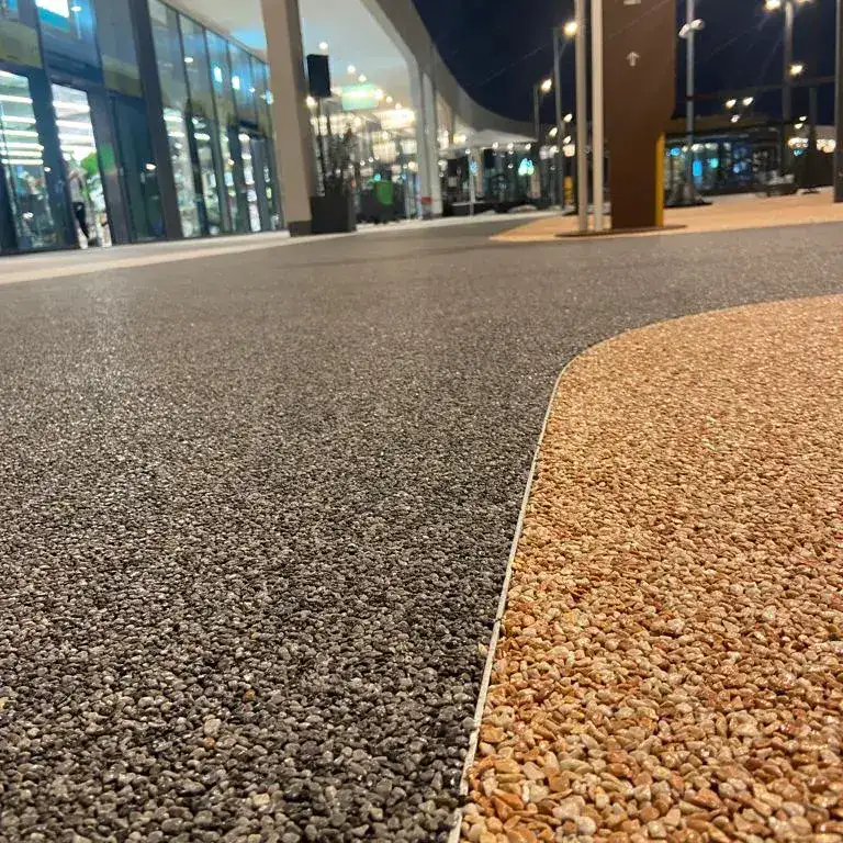 TO.DREAM Urban District, Torino Nord — ghiaia naturale Breccia Pernice legata con resina poliuretanica, Prima Pavimenti -  Prima Drain Stone Breccia Pernice e grigio Bardiglio 