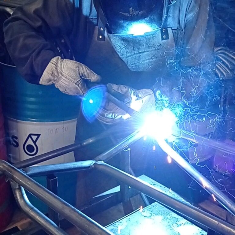 Trabajo de soldadura manual