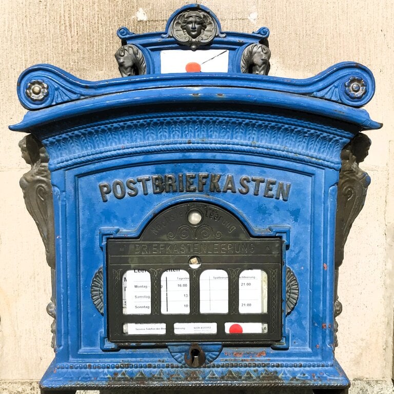 Potsdam alter Briefkasten