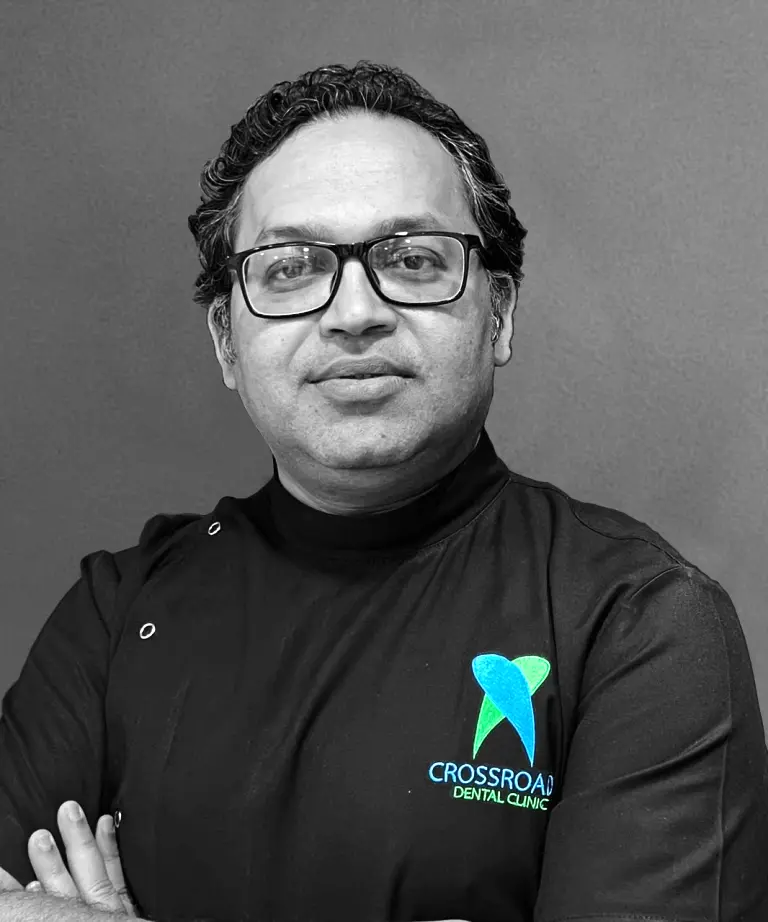 Dr. Shams Tabrez Siddiqui, Specialist Implantologist ,Crossroads Dental Clinic