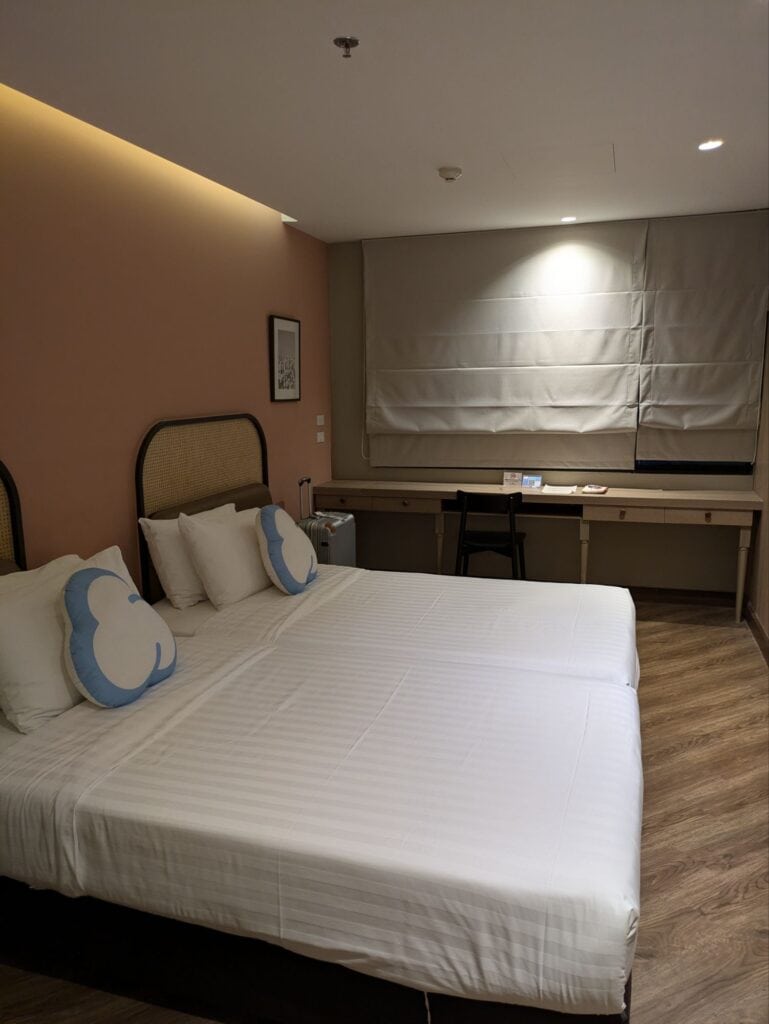 ザコットンサラデーンホテル/The Cotton Saladaeng Hotel/タイ/バンコク/1人旅/一人旅/女/男/予算/シーロム/ルンピニ駅