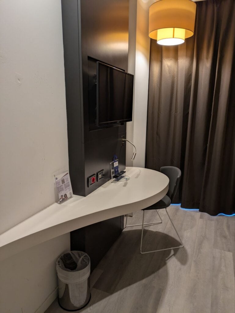 イタリア1人旅/女一人旅/南イタリア/ツアー参加/1人参加/ローマのホテル/HISツアー/IH ROMA Z3 (IHホテルズ ローマ Z3)