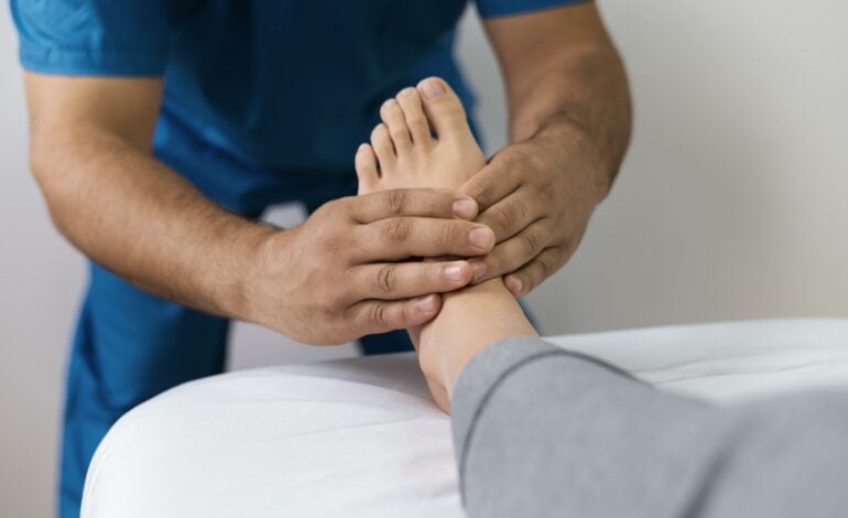 Certibiocide désinfectant podologue ostéopathie-massage-patient