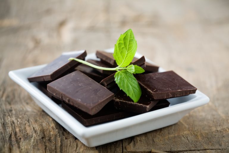 dark-chocolate-benefits dark-chocolate-benefits