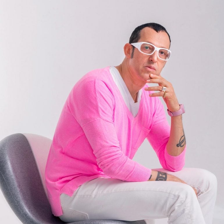 Karim-Rashid-These-6-Commercial-Projects-Are-Set-For-Success_1 Karim-Rashid-These-6-Commercial-Projects-Are-Set-For-Success_1 Karim Rashid These 6 Commercial Projects Are Set For Success_1 karim rashid Karim Rashid: These 6 Commercial Projects Are Set For Success Karim Rashid These 6 Commercial Projects Are Set For Success 1