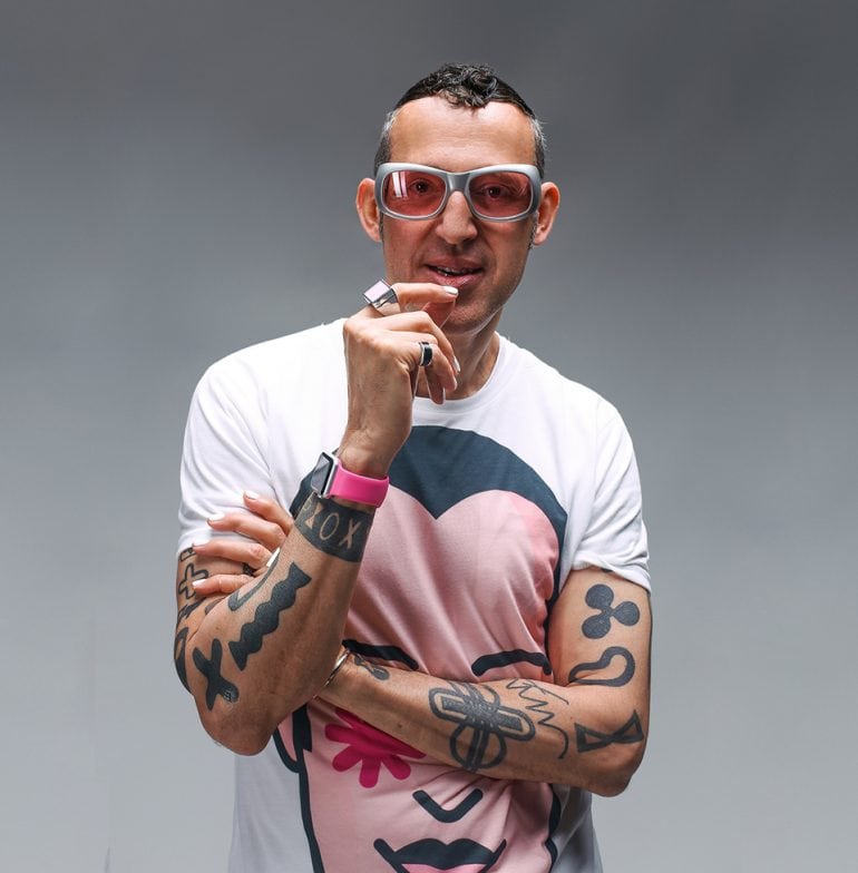 My-Design-Journey-Karim-Rashid-On-His-New-Design-Collection-and-Becoming-One-of-The-Most-Prolific-Designers-of-His-Generation_1 My-Design-Journey-Karim-Rashid-On-His-New-Design-Collection-and-Becoming-One-of-The-Most-Prolific-Designers-of-His-Generation_1 karim rashid My Design Journey: Karim Rashid On His New Design Collection and Becoming One of The Most Prolific Designers of His Generation My Design Journey Karim Rashid On His New Design Collection and Becoming One of The Most Prolific Designers of His Generation 1