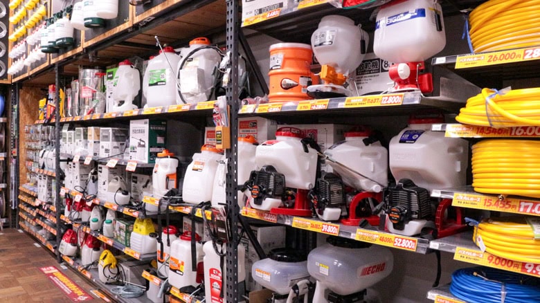 ハンズマンの噴霧器売場