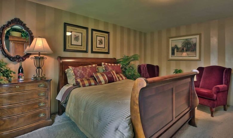 Luxurious bedroom