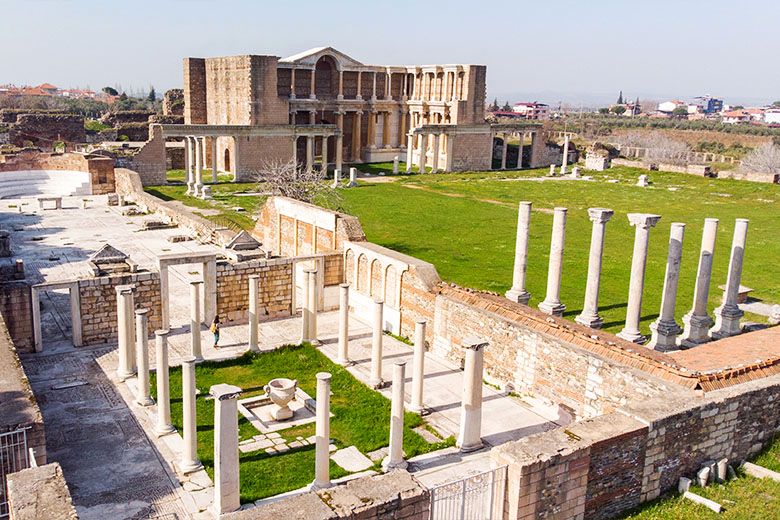 Szárdisz antik városa Törökországban, a hét gyülekezet zarándokútjának egyik meghatározó helyszíne