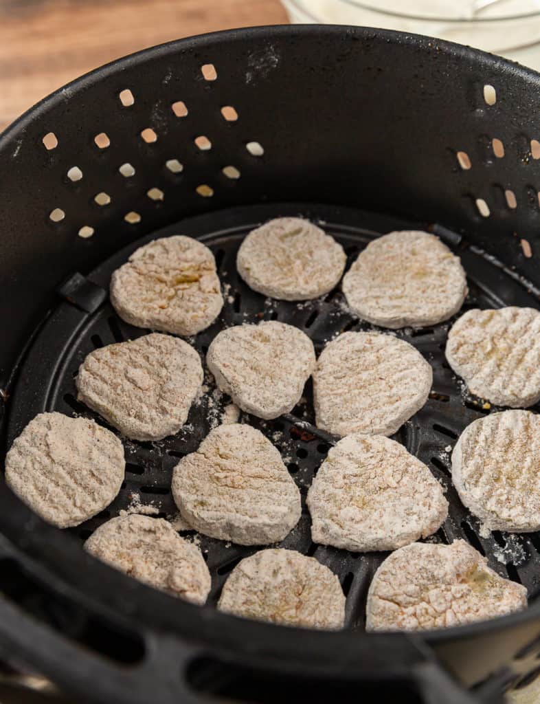 how to make fried pickles in the air fryer without breadcrumbs