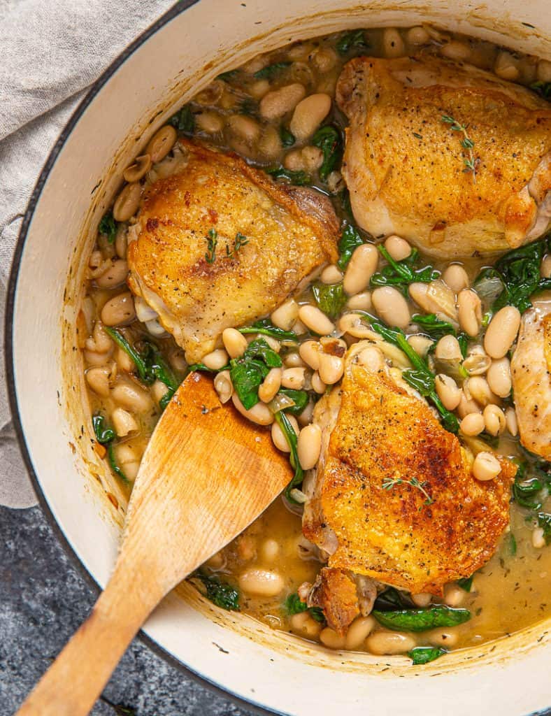 chicken thighs with spinach and white beans