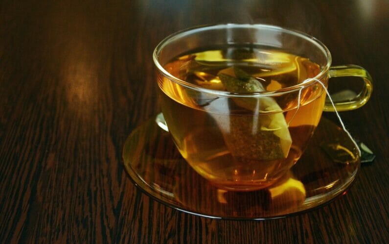 テーブル上にある紅茶