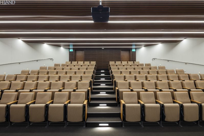 בניין משרדים פתח תקווה אודיטוריום