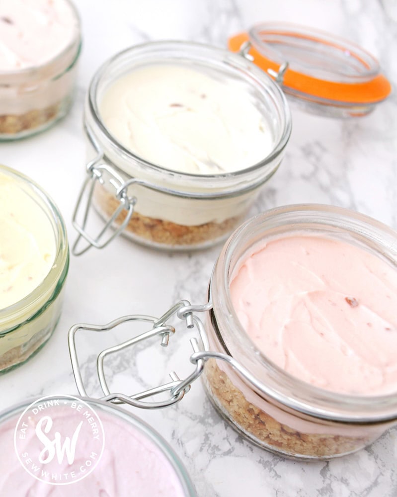 mini egg cheesecakes in clip lock jars. 