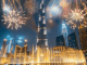 Silvester in Dubai - das große Feuerwerk am Burj Khalifa mit der Fontäne im Vordergrund
