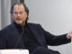 Salesforce shares rise after earnings beat on revenue, fourth-quarter guidance