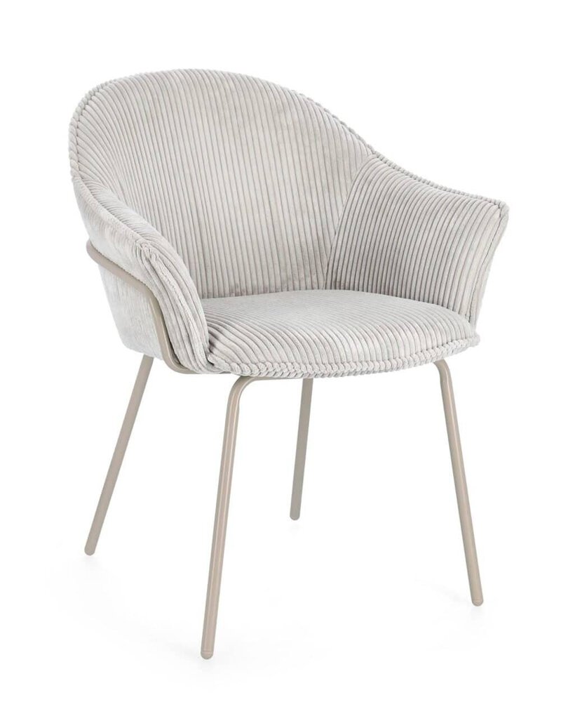 Sedia moderna in tessuto corduroy beige con struttura in metallo, perfetta per arredi di design.