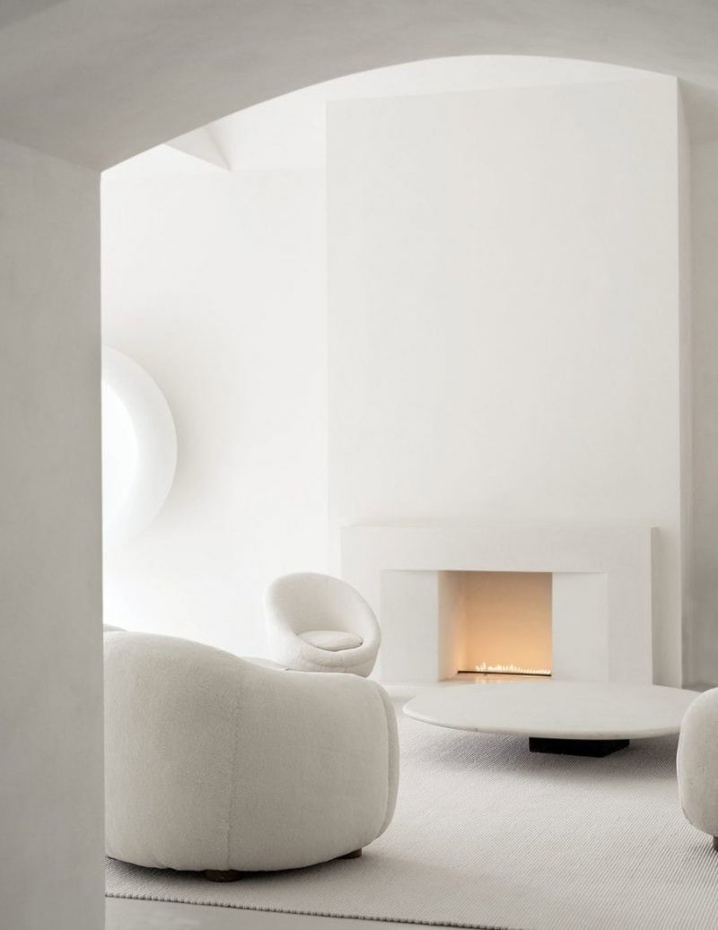 3-3 3-3 Get Inside Kim Kardashian & Kanye West's Minimalist Design Home Decor kim kardashian Get Inside Kim Kardashian & Kanye West’s Minimalist Design Home Decor 3 3