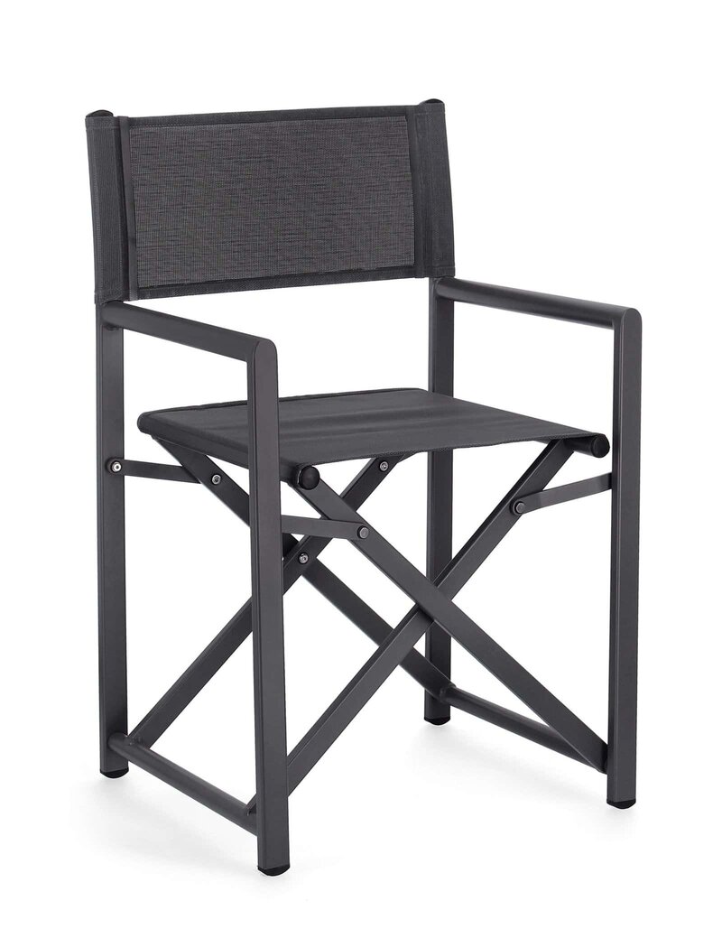 Sedia da regista nera con struttura in alluminio e tessuto resistente, ideale per esterni ed eventi.
