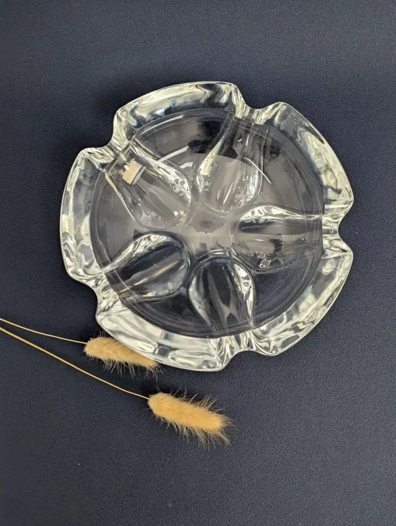 Vide poche en cristal en forme de fleur