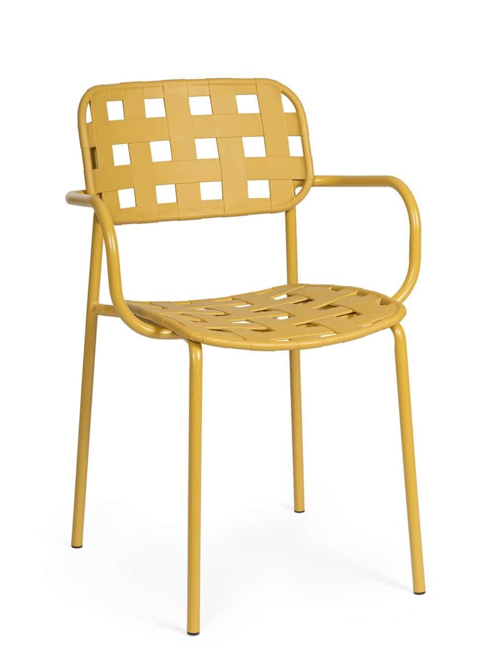 Sedia gialla in metallo con seduta e schienale a intreccio, design moderno e resistente.