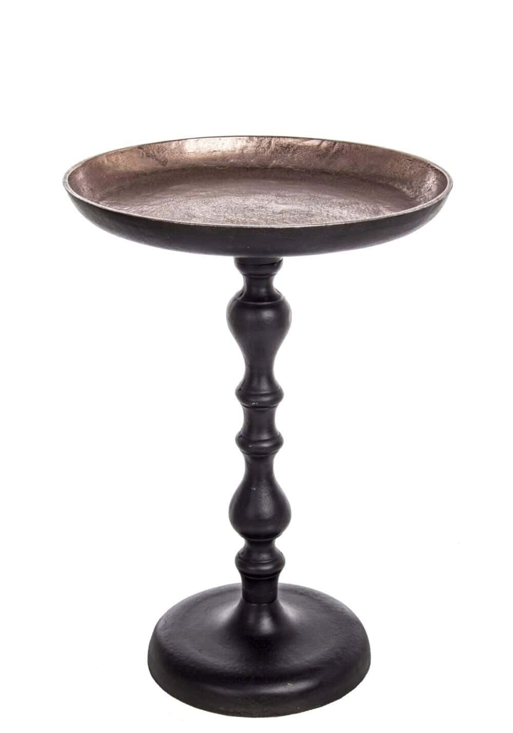 Vassoio alto in metallo nero con base elegante, perfetto per decorazioni e presentazioni.