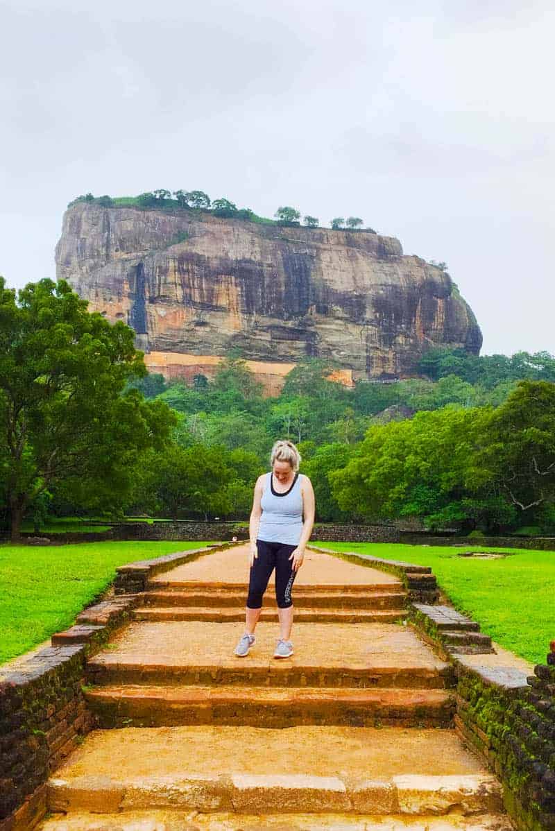 SRI LANKA TRAVEL GUIDE: FROM COLOMBO TO SIGIRIYA, KANDY & ELLA - Sri Lanka Travel Guide Colombo Sigiriya Madam Helgas Kandy Copy