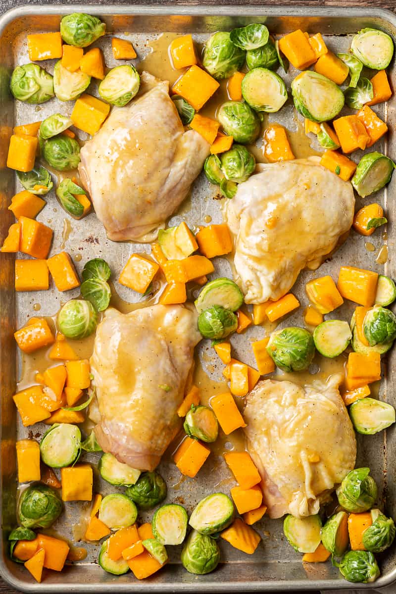 sheet pan dinner with chicken thighs