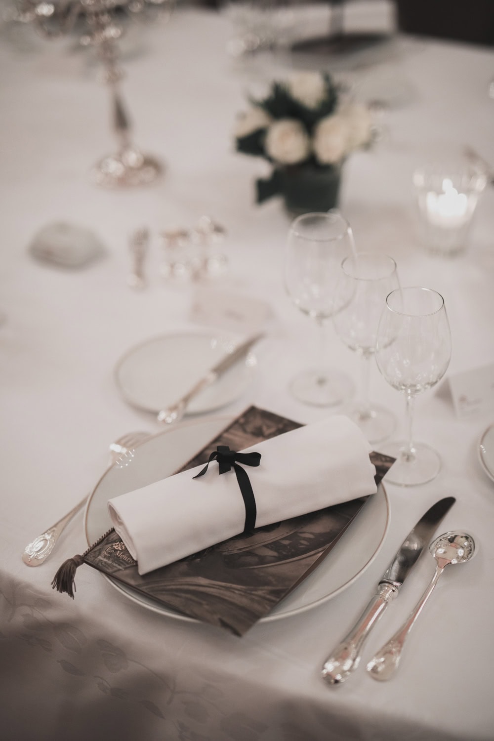 intimate wedding paris