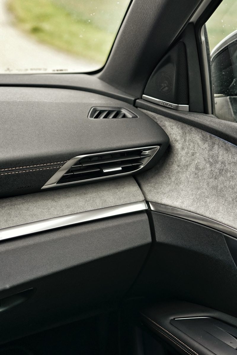 Peugeot 3008 Hybrid by fahrfreude.cc